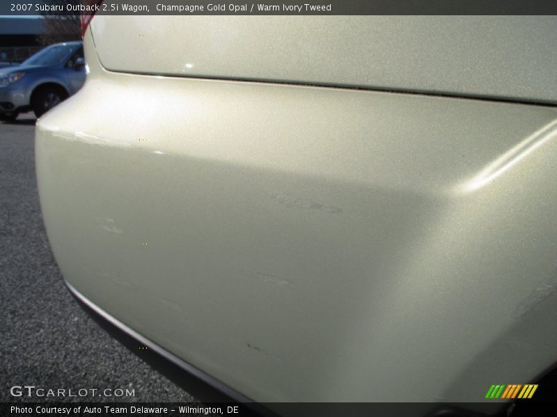 Champagne Gold Opal / Warm Ivory Tweed 2007 Subaru Outback 2.5i Wagon