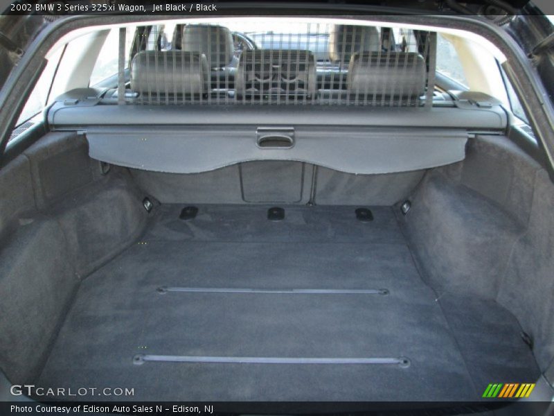  2002 3 Series 325xi Wagon Trunk