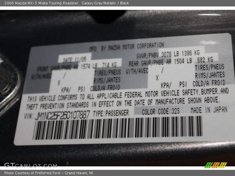Galaxy Gray Metallic / Black 2006 Mazda MX-5 Miata Touring Roadster
