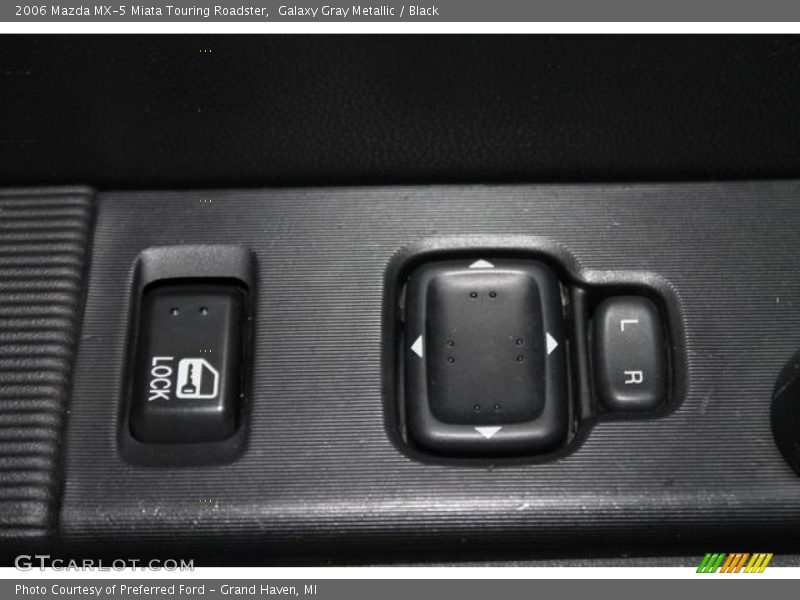 Galaxy Gray Metallic / Black 2006 Mazda MX-5 Miata Touring Roadster