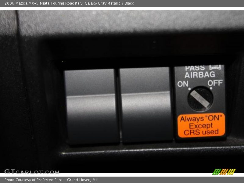 Galaxy Gray Metallic / Black 2006 Mazda MX-5 Miata Touring Roadster