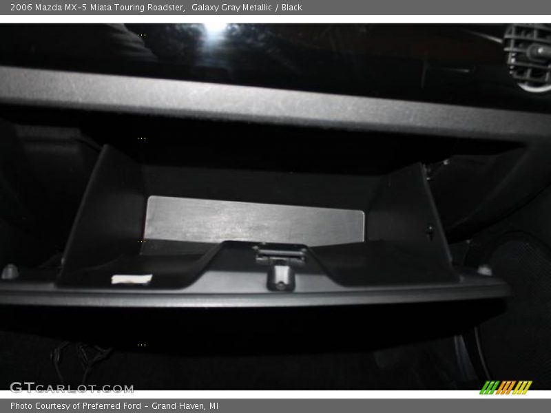 Galaxy Gray Metallic / Black 2006 Mazda MX-5 Miata Touring Roadster