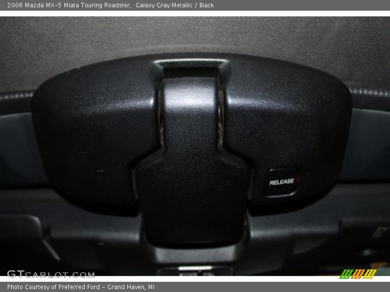 Galaxy Gray Metallic / Black 2006 Mazda MX-5 Miata Touring Roadster
