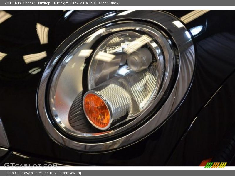 Midnight Black Metallic / Carbon Black 2011 Mini Cooper Hardtop