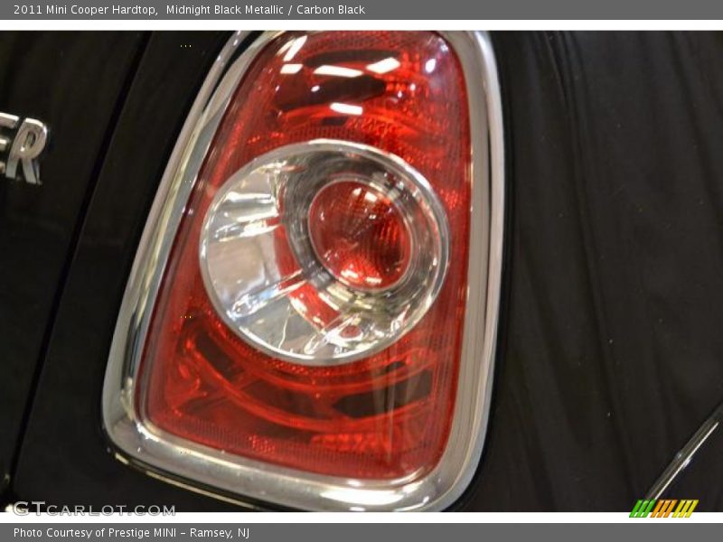 Midnight Black Metallic / Carbon Black 2011 Mini Cooper Hardtop