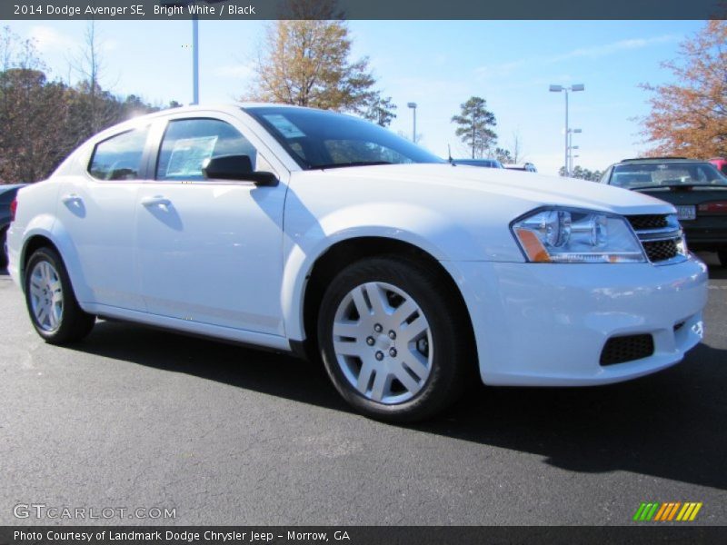 Bright White / Black 2014 Dodge Avenger SE