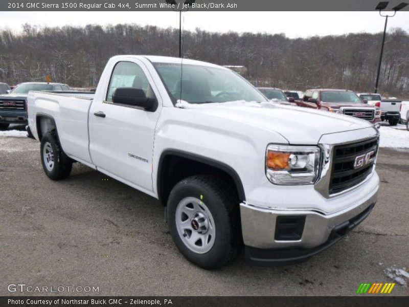 Front 3/4 View of 2014 Sierra 1500 Regular Cab 4x4