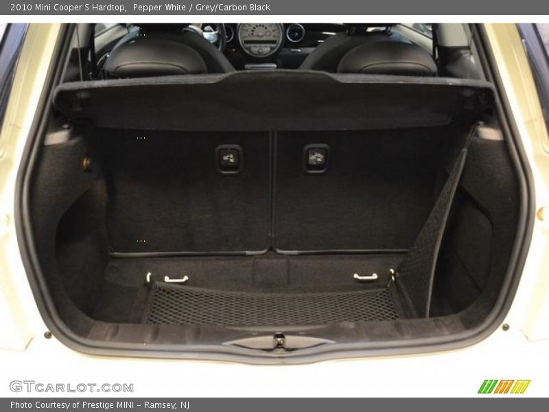 Pepper White / Grey/Carbon Black 2010 Mini Cooper S Hardtop