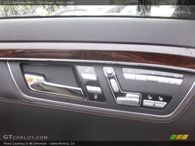 Controls of 2011 S 600 Sedan
