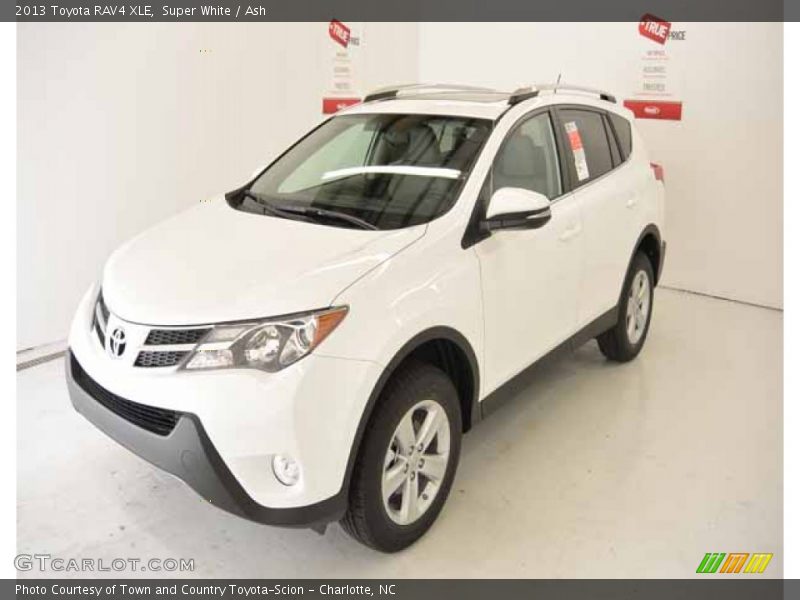 Super White / Ash 2013 Toyota RAV4 XLE