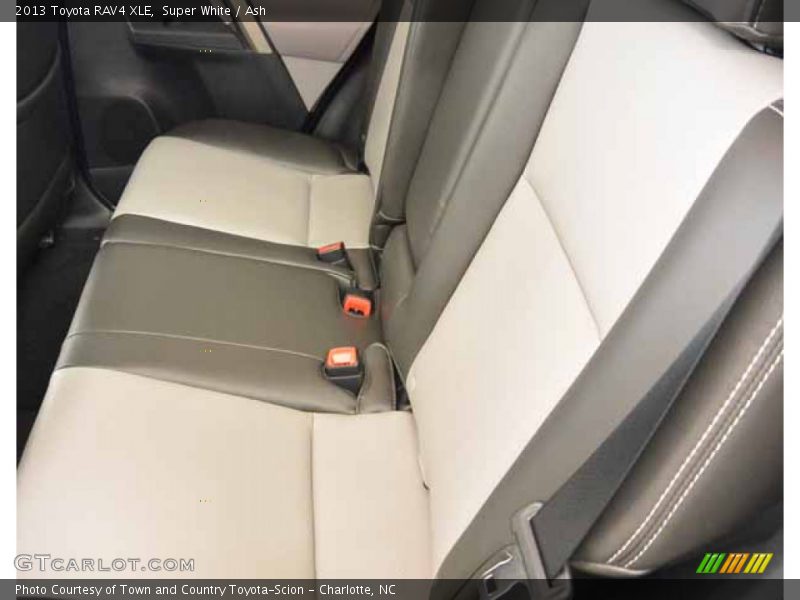 Super White / Ash 2013 Toyota RAV4 XLE