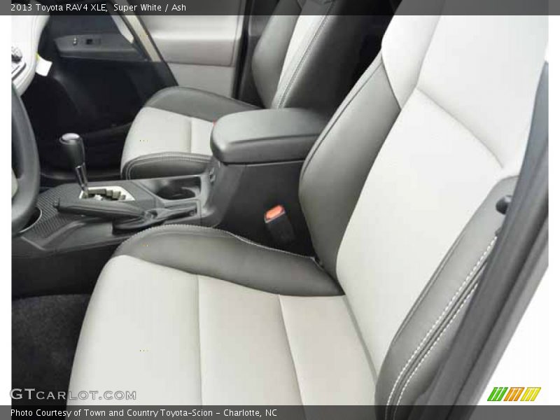 Super White / Ash 2013 Toyota RAV4 XLE