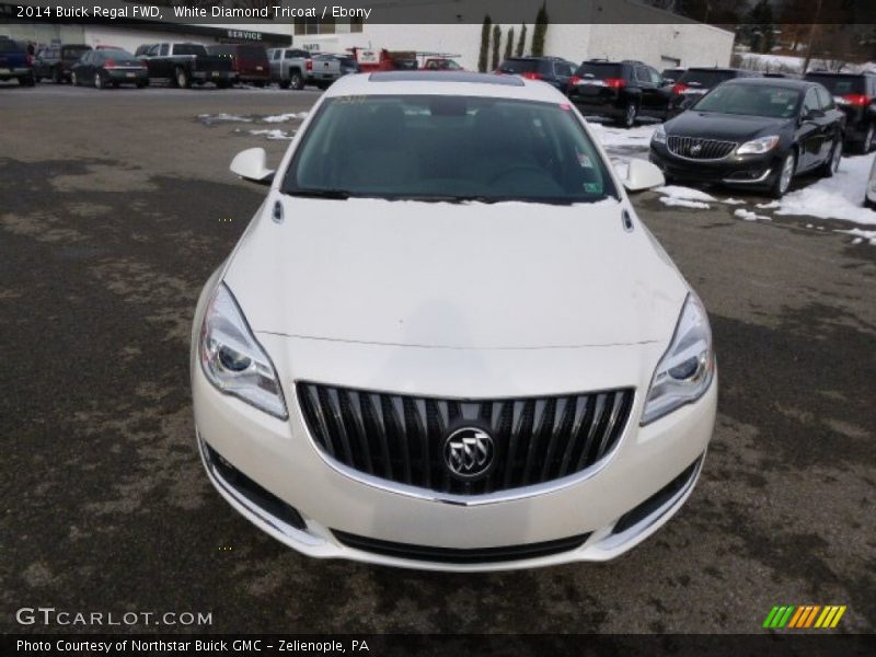 White Diamond Tricoat / Ebony 2014 Buick Regal FWD