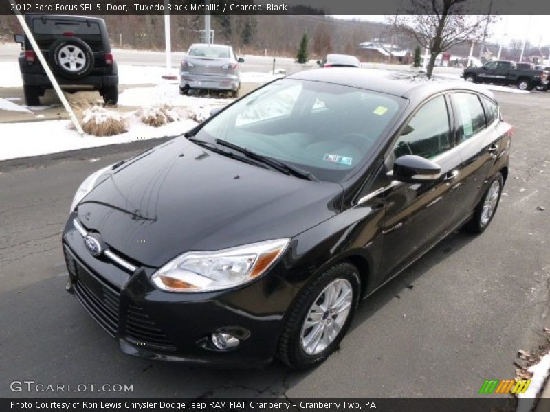 Tuxedo Black Metallic / Charcoal Black 2012 Ford Focus SEL 5-Door