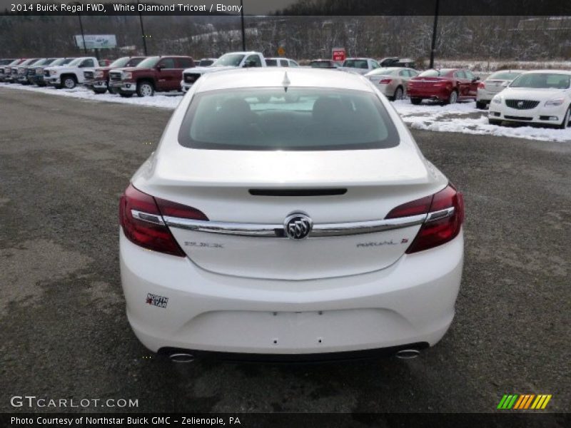 White Diamond Tricoat / Ebony 2014 Buick Regal FWD