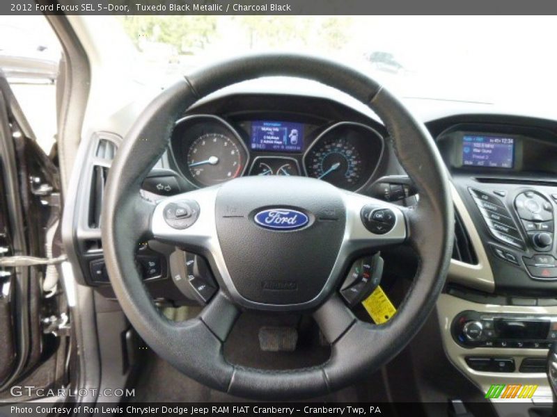 Tuxedo Black Metallic / Charcoal Black 2012 Ford Focus SEL 5-Door