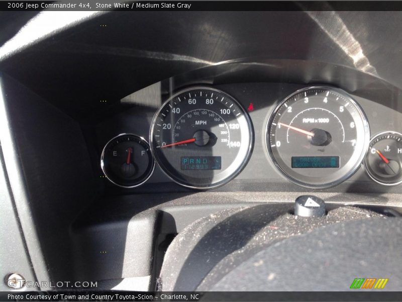 Stone White / Medium Slate Gray 2006 Jeep Commander 4x4