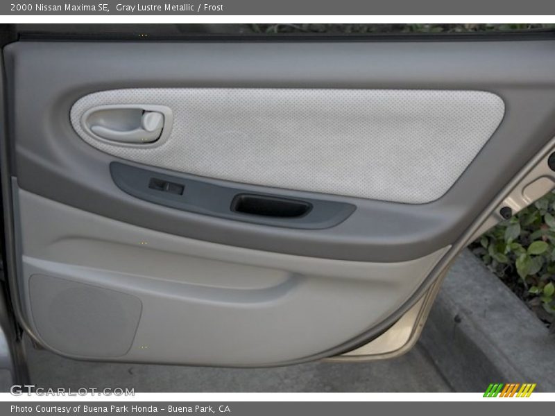 Gray Lustre Metallic / Frost 2000 Nissan Maxima SE