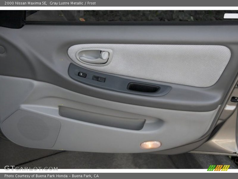 Gray Lustre Metallic / Frost 2000 Nissan Maxima SE