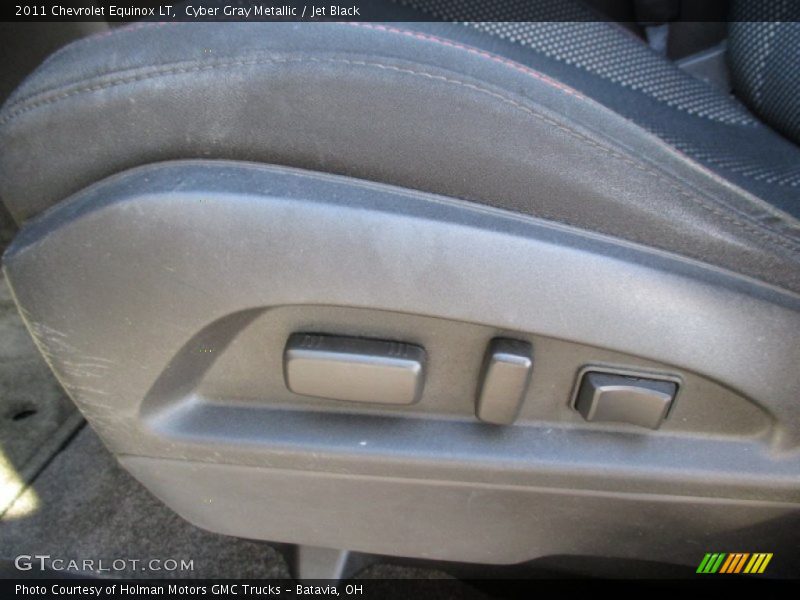 Cyber Gray Metallic / Jet Black 2011 Chevrolet Equinox LT