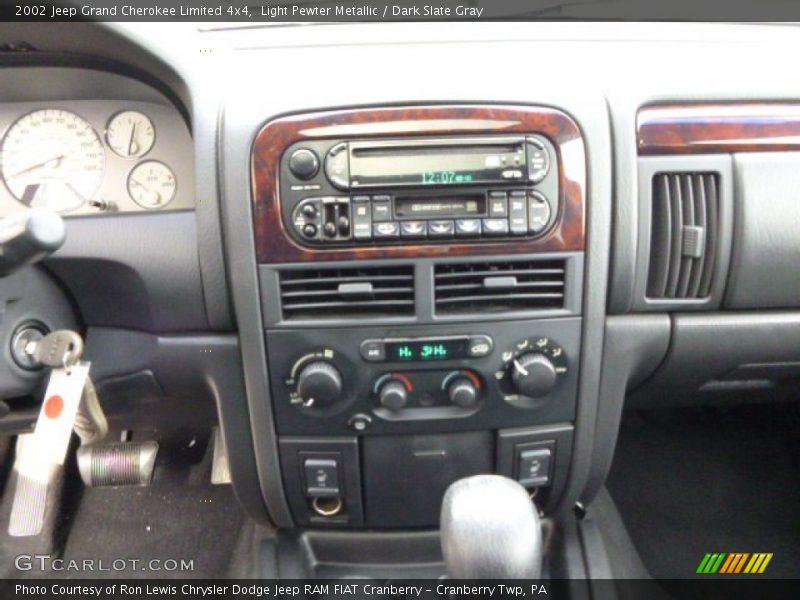 Controls of 2002 Grand Cherokee Limited 4x4