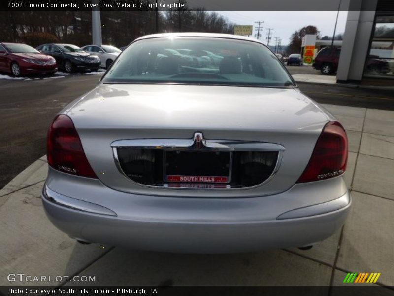 Silver Frost Metallic / Light Graphite 2002 Lincoln Continental