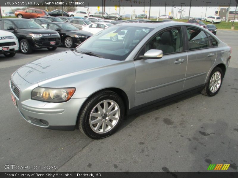 Silver Metallic / Off Black 2006 Volvo S40 T5