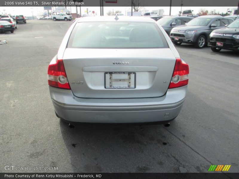 Silver Metallic / Off Black 2006 Volvo S40 T5