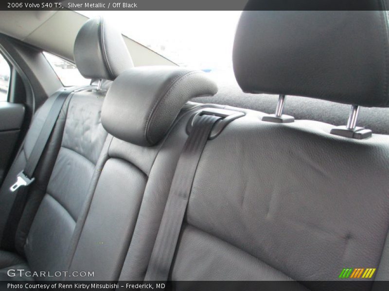 Silver Metallic / Off Black 2006 Volvo S40 T5