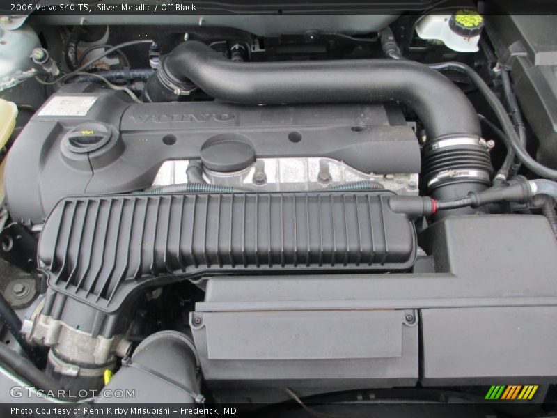 Silver Metallic / Off Black 2006 Volvo S40 T5