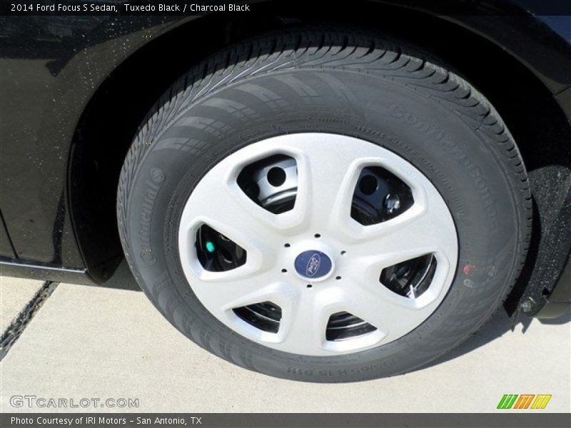 Tuxedo Black / Charcoal Black 2014 Ford Focus S Sedan