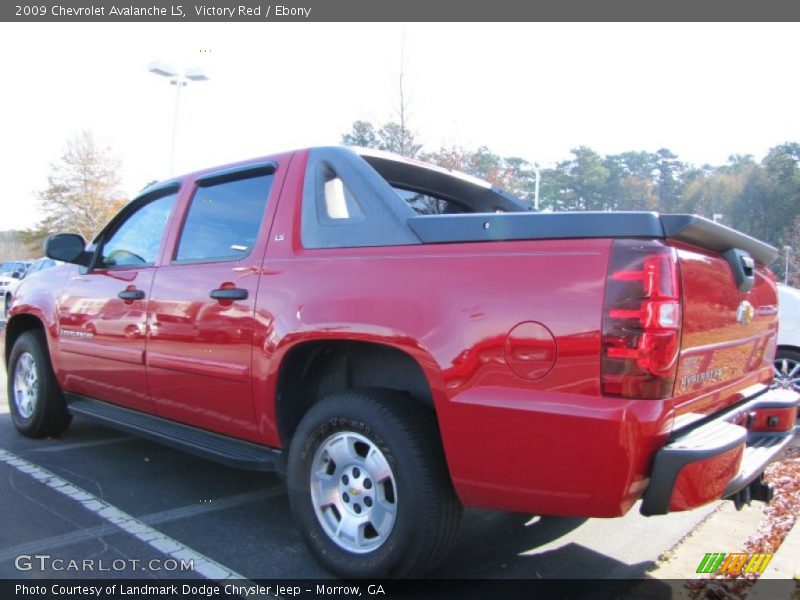 Victory Red / Ebony 2009 Chevrolet Avalanche LS