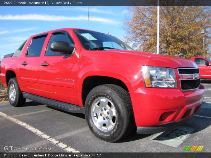 Front 3/4 View of 2009 Avalanche LS