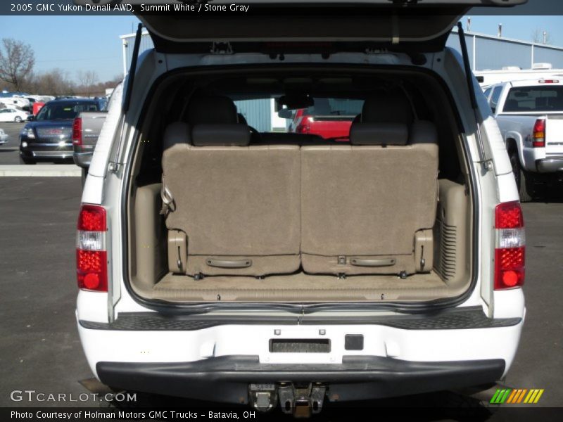 Summit White / Stone Gray 2005 GMC Yukon Denali AWD