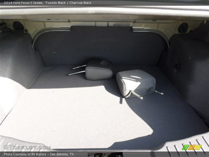 Tuxedo Black / Charcoal Black 2014 Ford Focus S Sedan