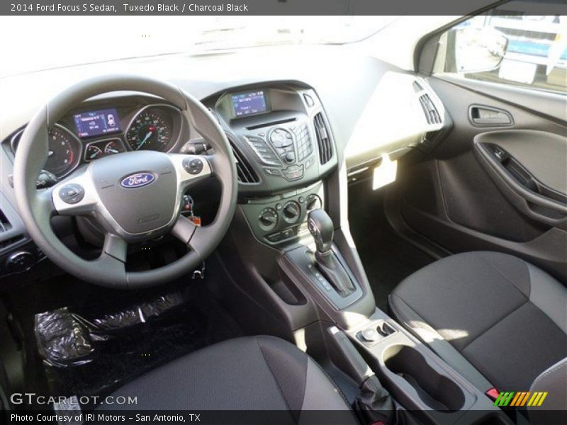 Tuxedo Black / Charcoal Black 2014 Ford Focus S Sedan
