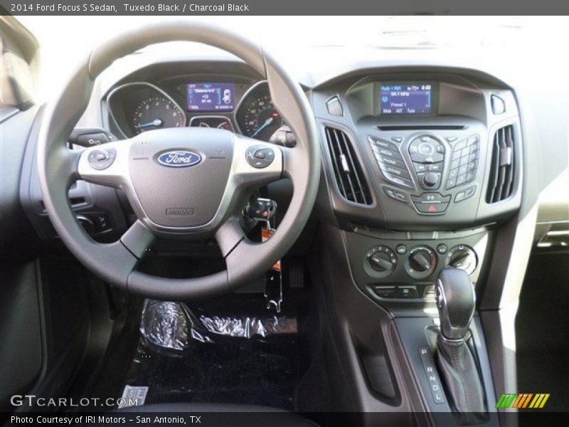Tuxedo Black / Charcoal Black 2014 Ford Focus S Sedan