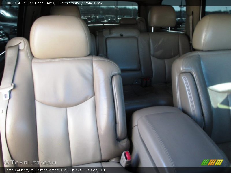 Summit White / Stone Gray 2005 GMC Yukon Denali AWD