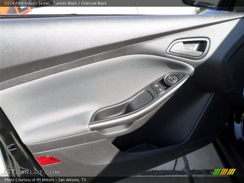 Tuxedo Black / Charcoal Black 2014 Ford Focus S Sedan