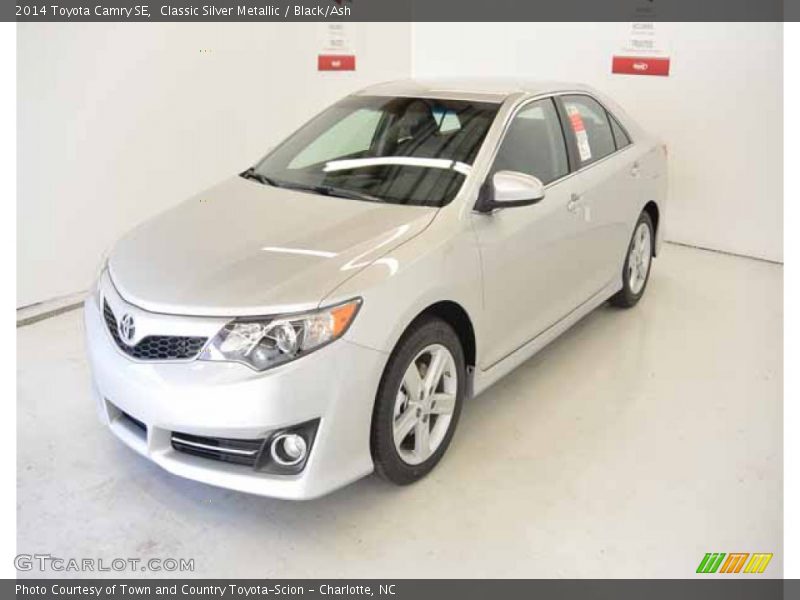 Classic Silver Metallic / Black/Ash 2014 Toyota Camry SE