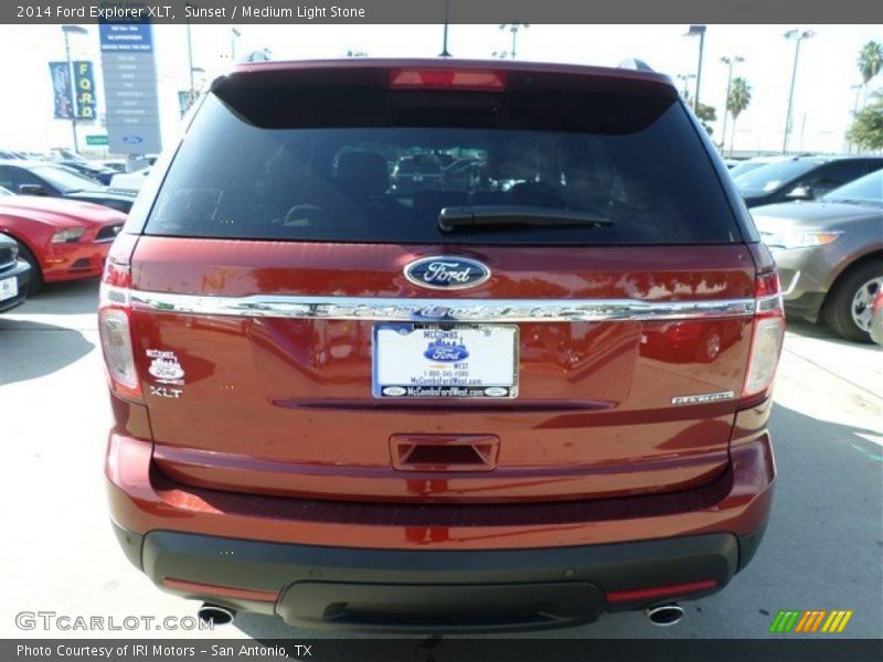 Sunset / Medium Light Stone 2014 Ford Explorer XLT