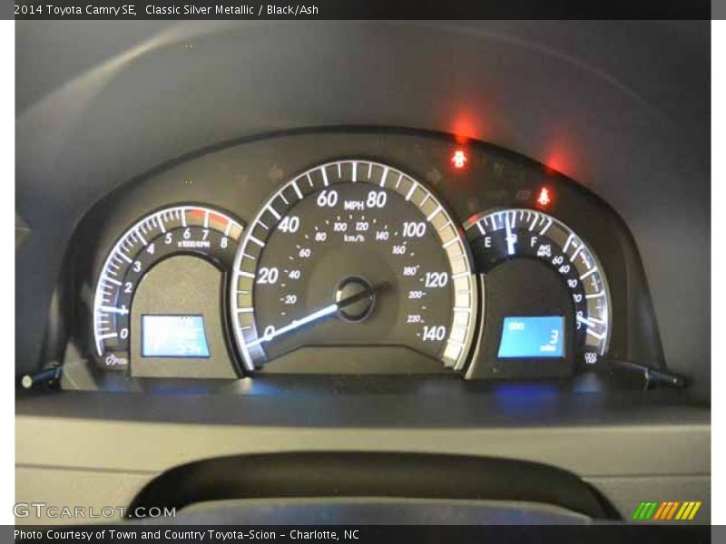 Classic Silver Metallic / Black/Ash 2014 Toyota Camry SE