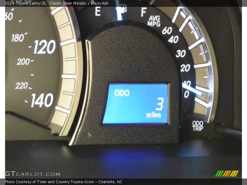 Classic Silver Metallic / Black/Ash 2014 Toyota Camry SE