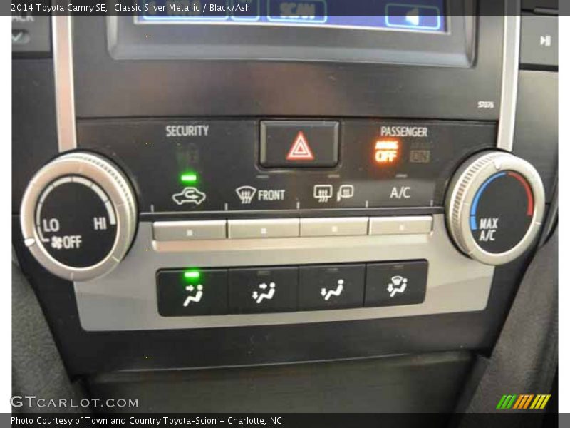 Classic Silver Metallic / Black/Ash 2014 Toyota Camry SE