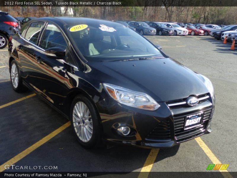Tuxedo Black Metallic / Charcoal Black 2012 Ford Focus SEL Sedan