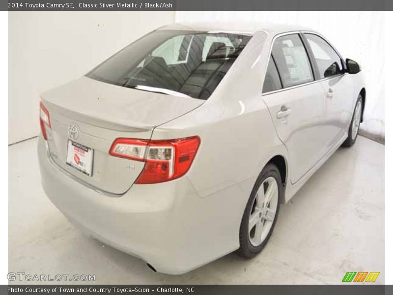 Classic Silver Metallic / Black/Ash 2014 Toyota Camry SE