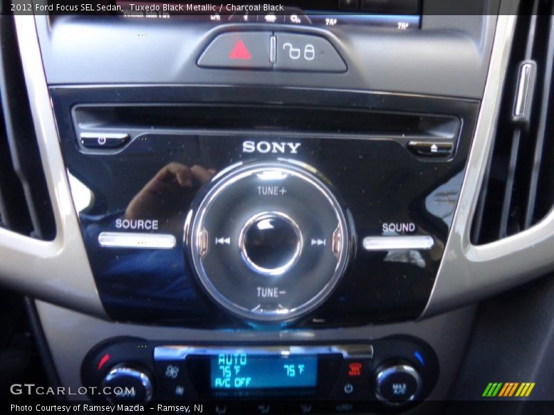 Tuxedo Black Metallic / Charcoal Black 2012 Ford Focus SEL Sedan