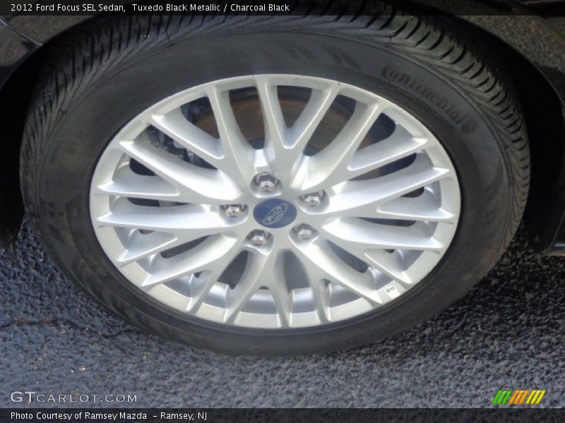 Tuxedo Black Metallic / Charcoal Black 2012 Ford Focus SEL Sedan