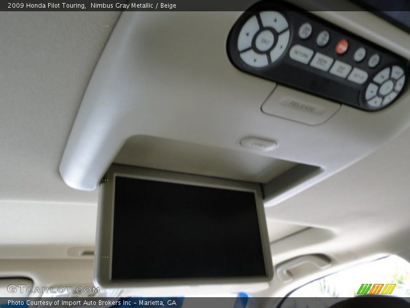 Nimbus Gray Metallic / Beige 2009 Honda Pilot Touring