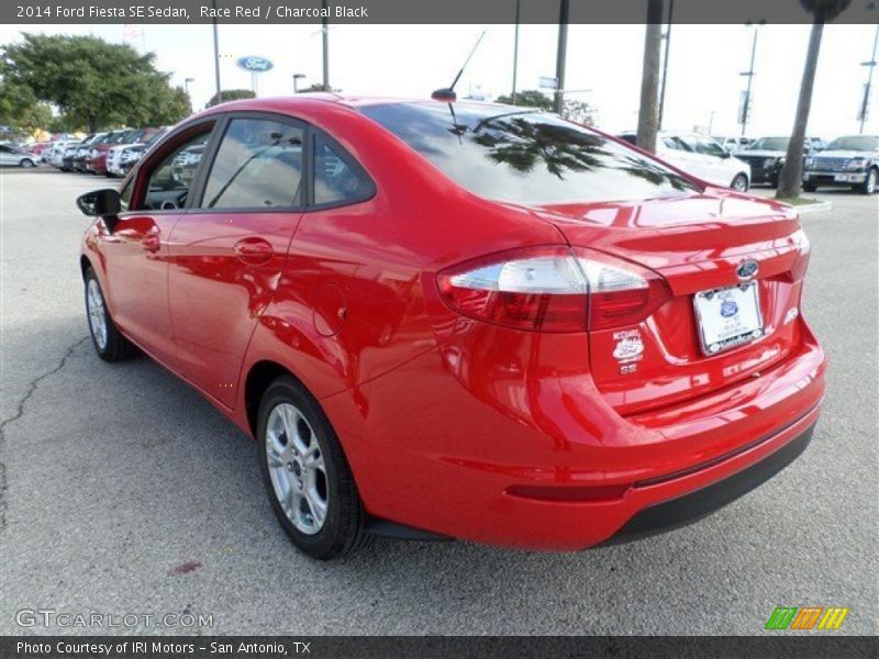 Race Red / Charcoal Black 2014 Ford Fiesta SE Sedan